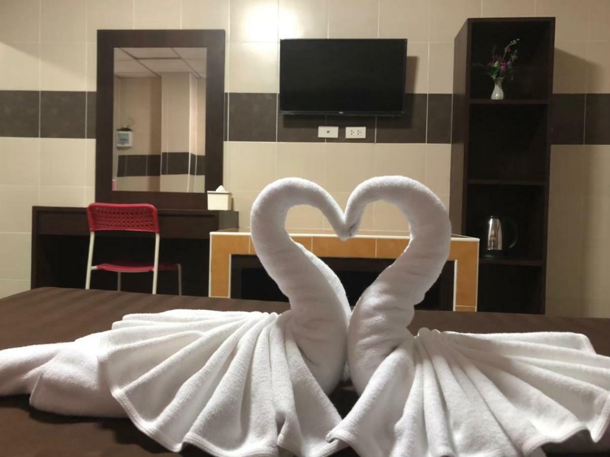 D5 Hotel สาขา มาบโป่ง Chonburi Exteriér fotografie